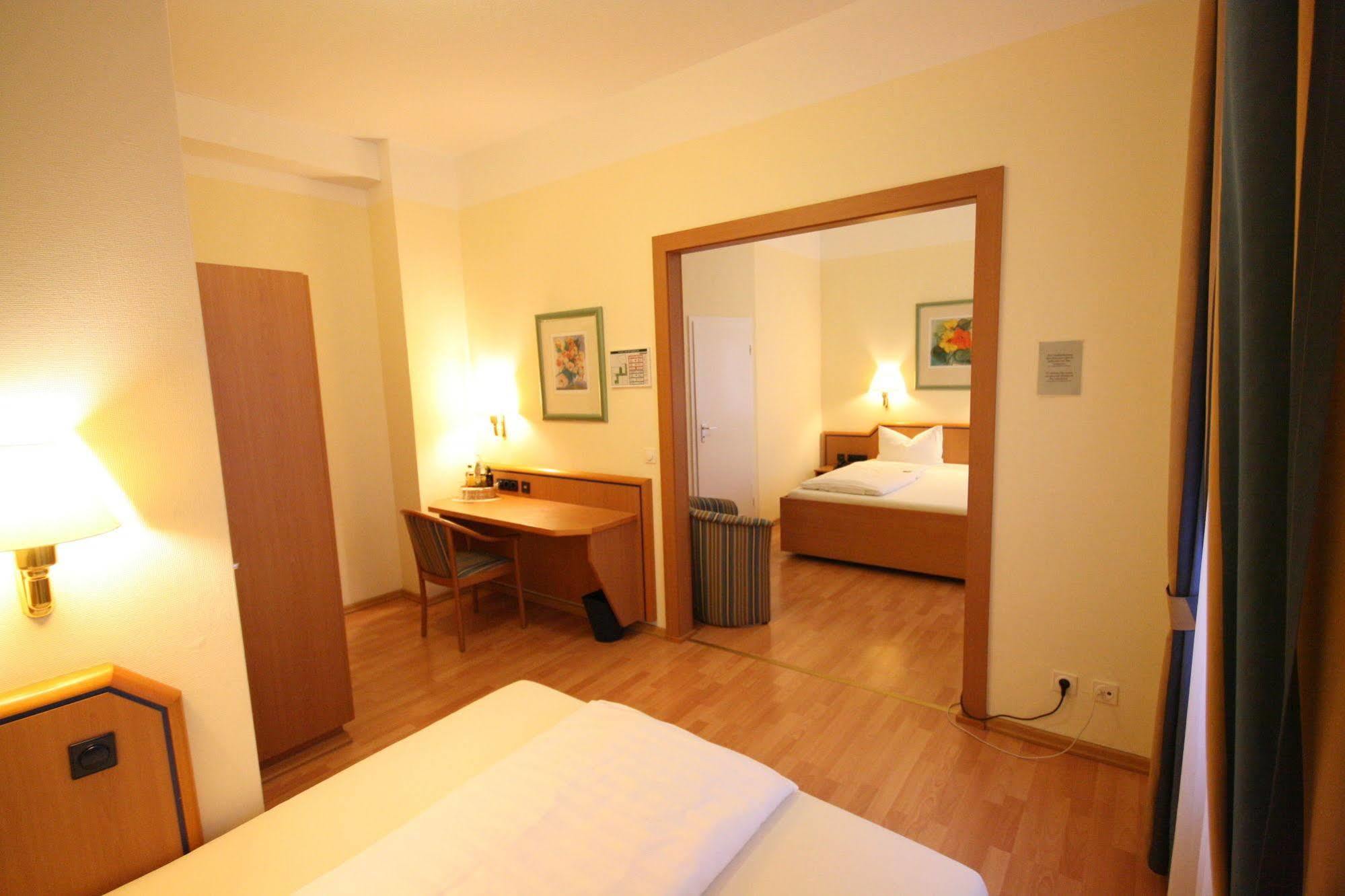 Altstadt Hotel Heidelberg Kültér fotó
